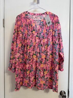 NWT Kim Rogers Pink Floral Smocked V-Neck Blouse